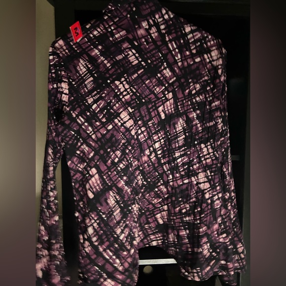 Patterned Button up - Picture 2 of 2